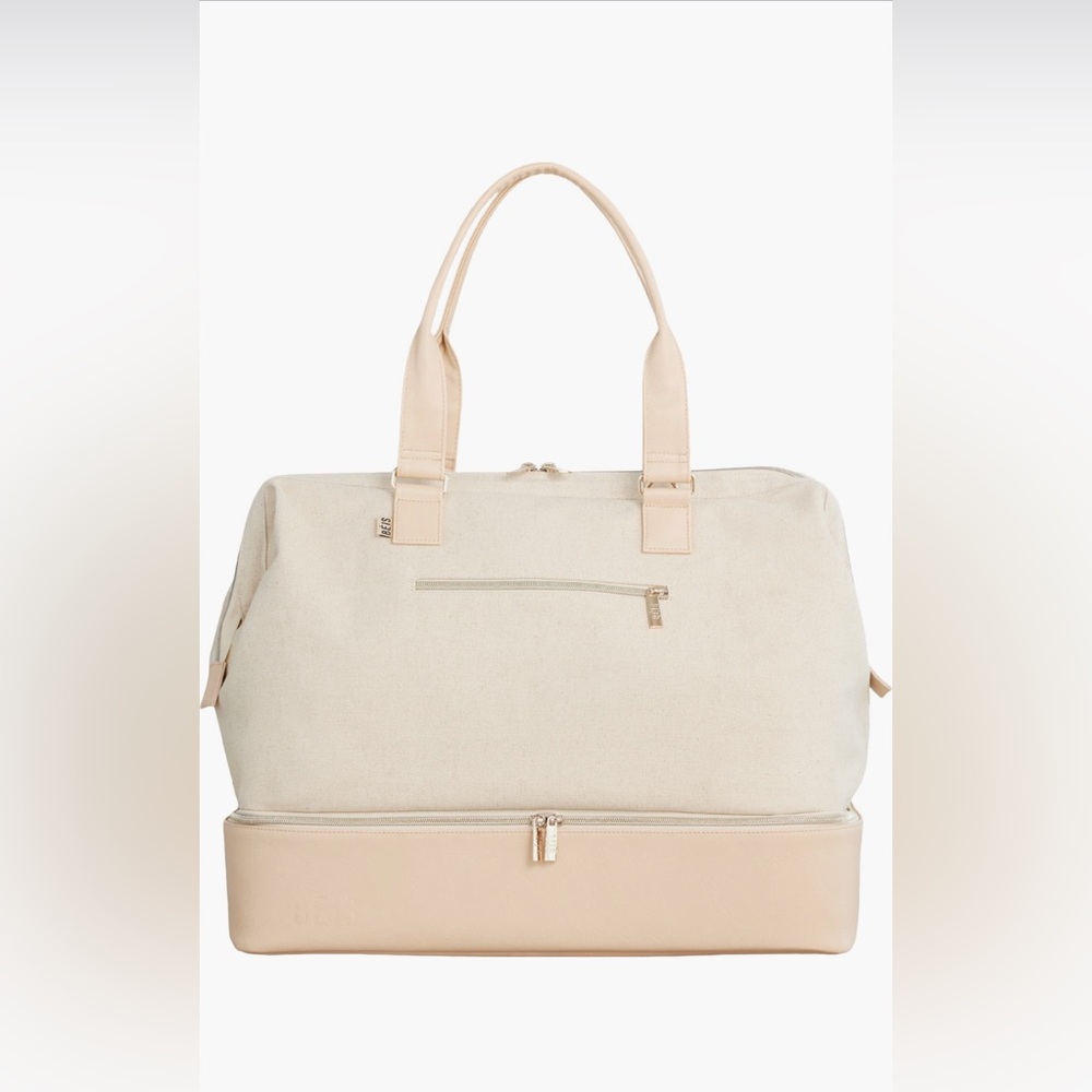 NWOT Beis weekend travel bag